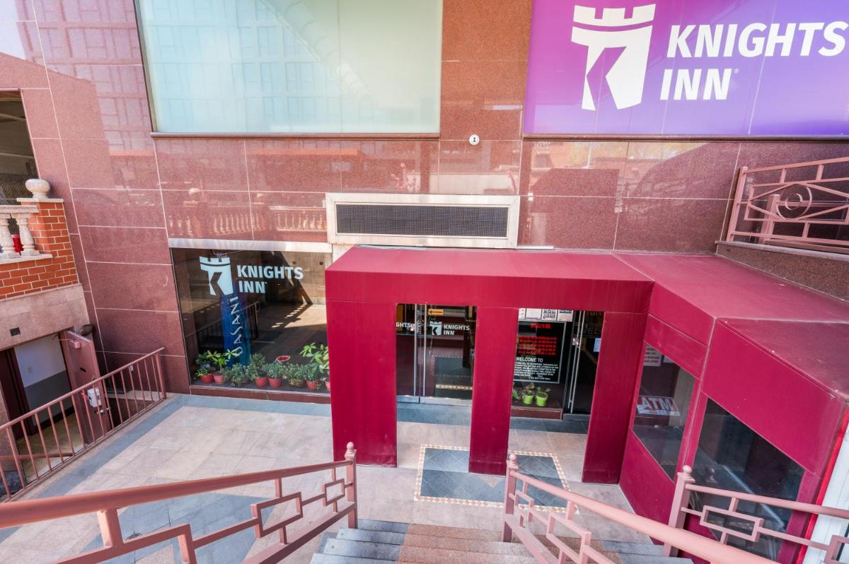 Image 4 of Knights Inn Brooklyn Sunset Park