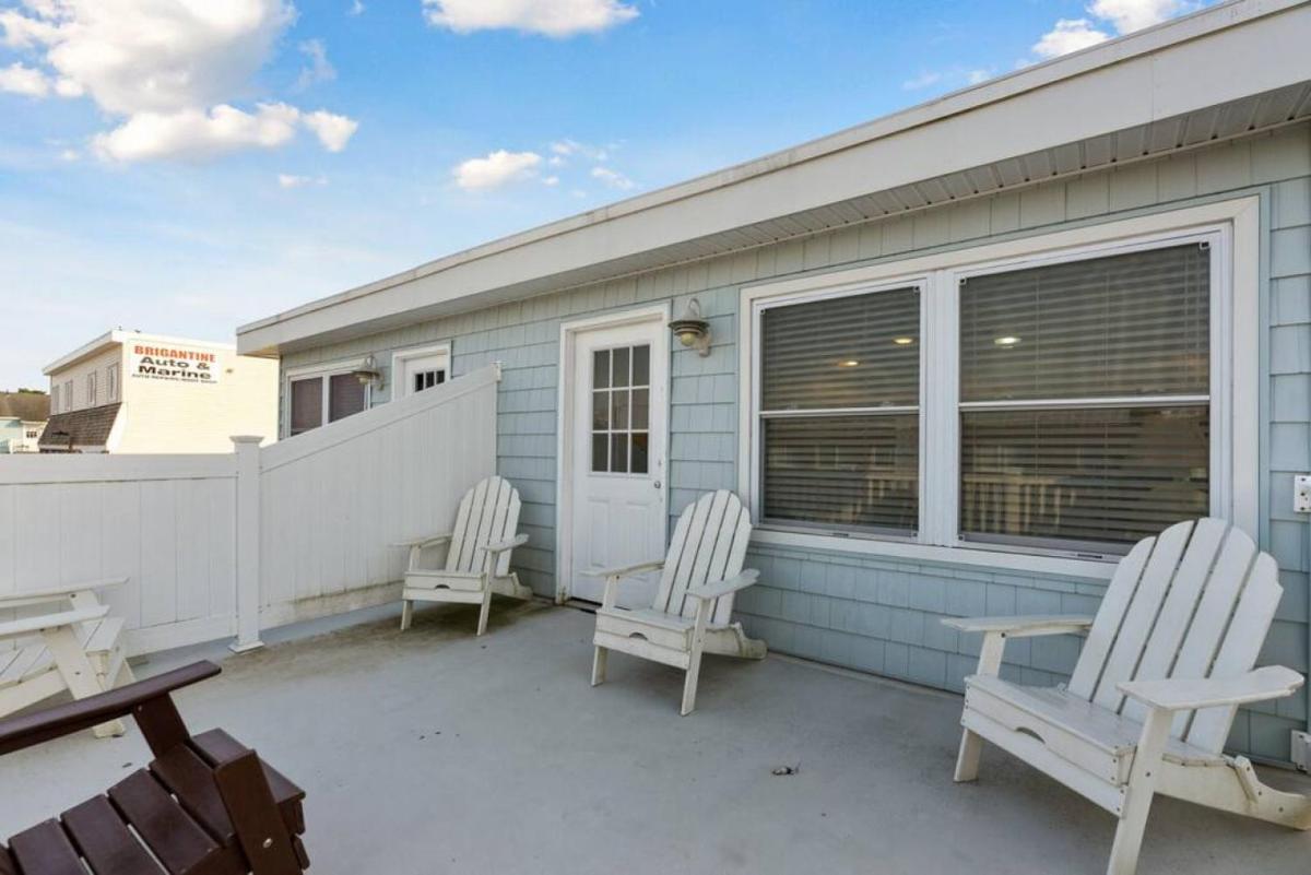 Image 1 of 33rd Unit 3 Beach Bliss Parking Beach 2 Blocks Away