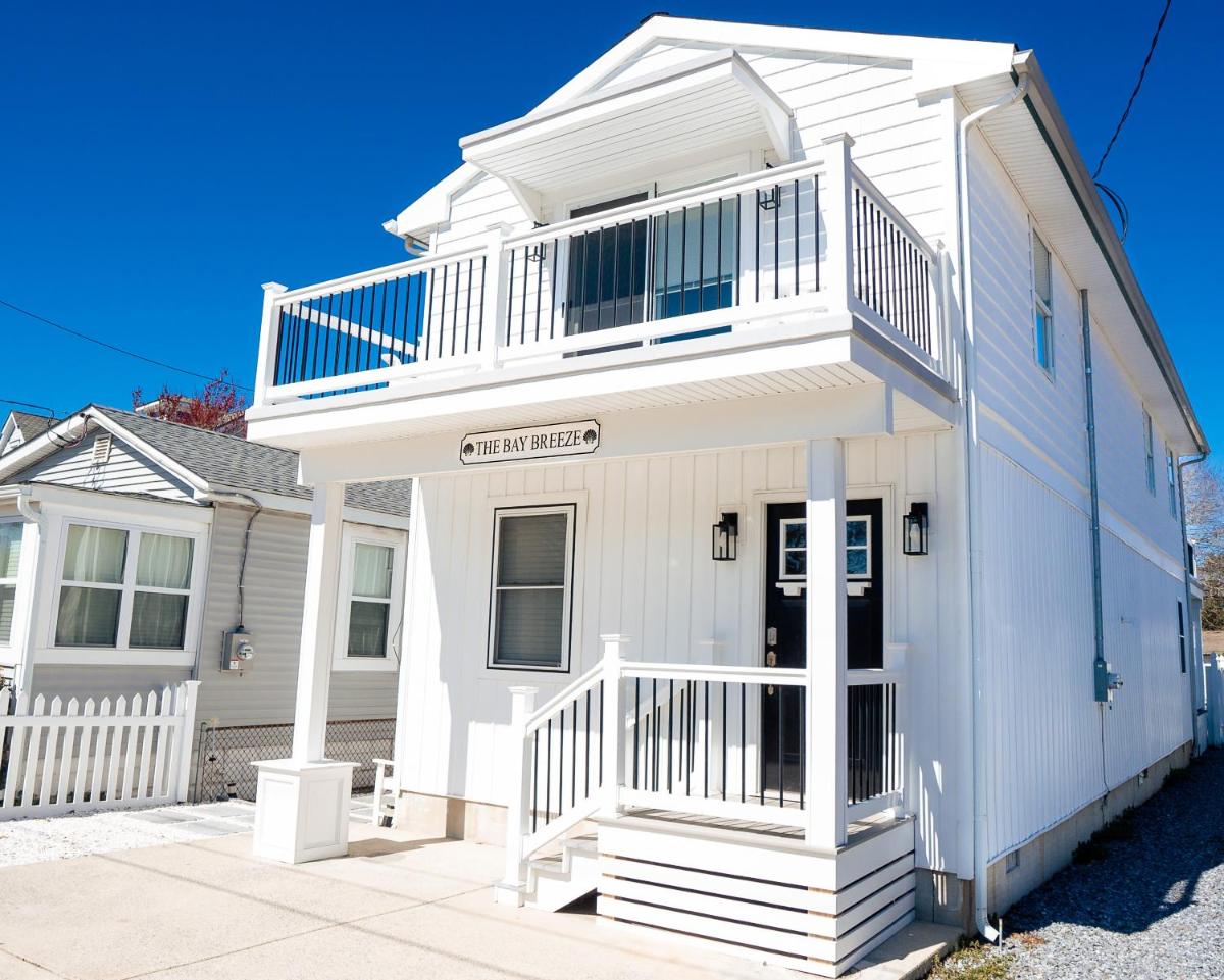 Image 1 of Beautifully Renovated Home with Water Views