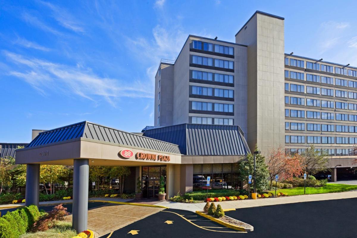 Image 2 of Crowne Plaza Englewood, an IHG Hotel