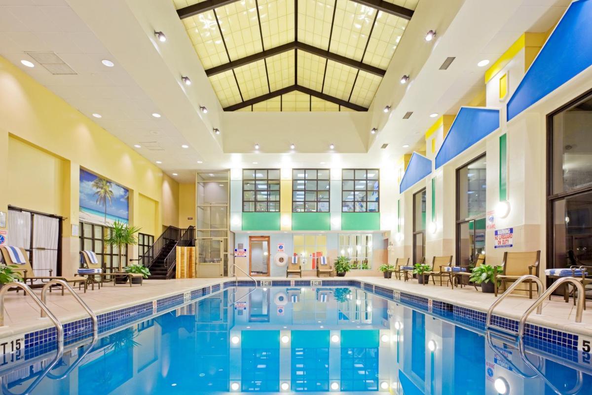 Image 3 of Crowne Plaza Englewood, an IHG Hotel