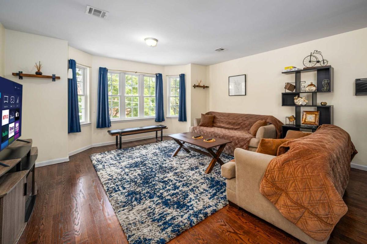 Image 1 of Gated 2-unit rental with movie & game room near NY