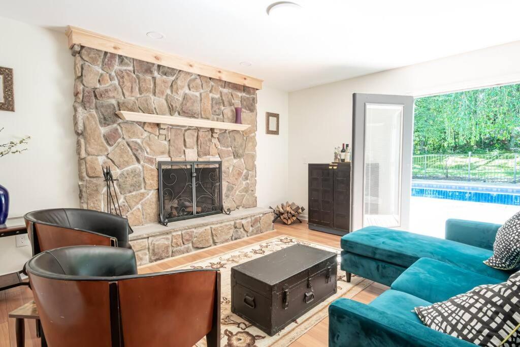 Image 1 of Luxe Retreat with Fireplace, WiFi, Parking in Ski Country