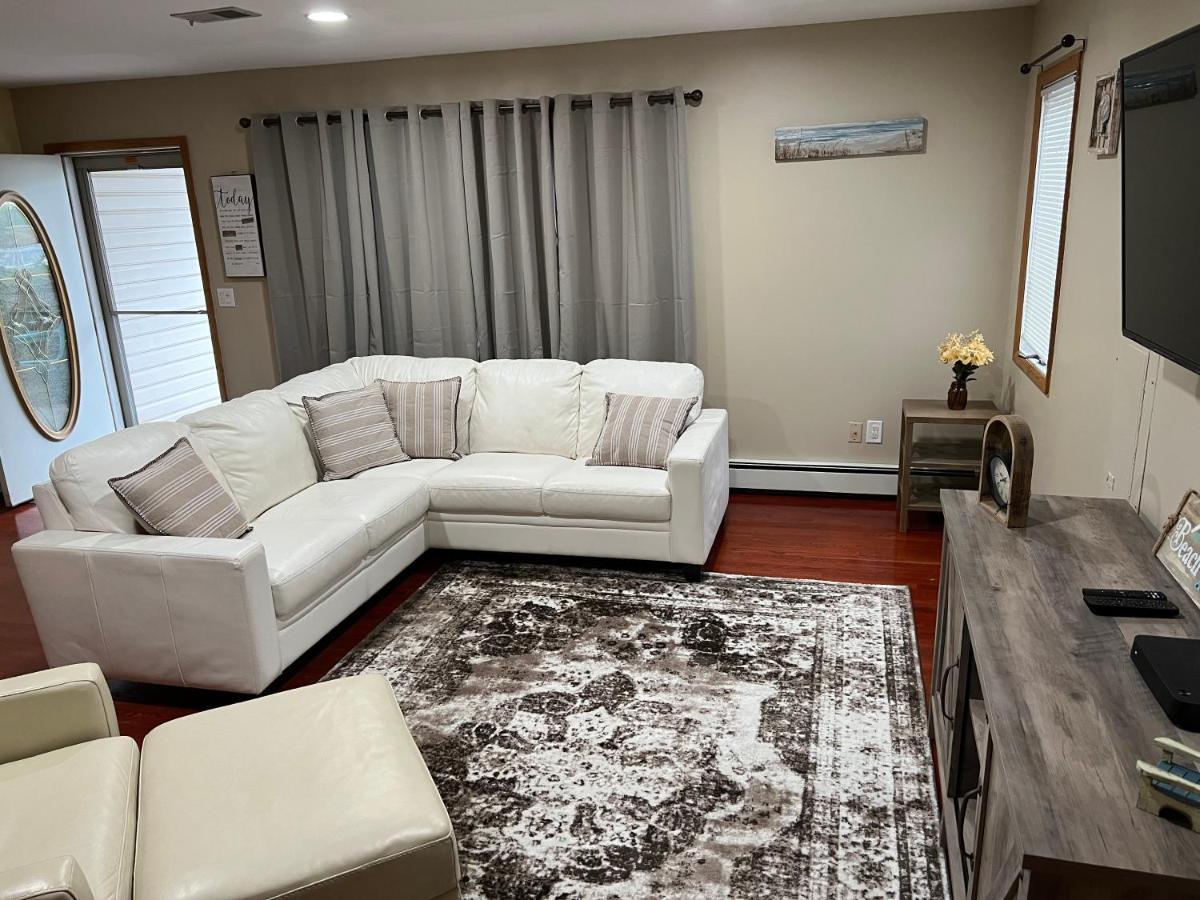 Image 2 of Shore house on Pelican Island!