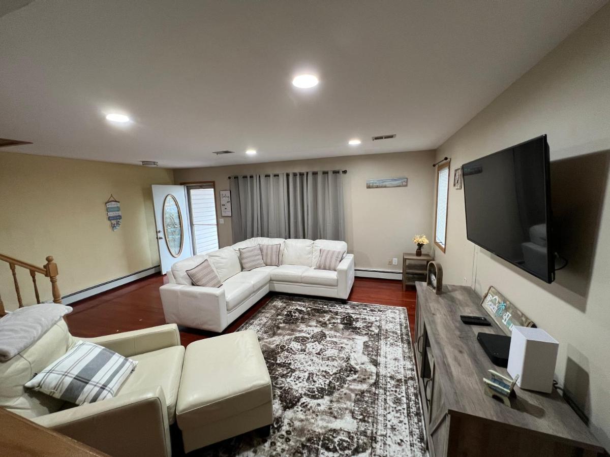 Image 1 of Shore house on Pelican Island!