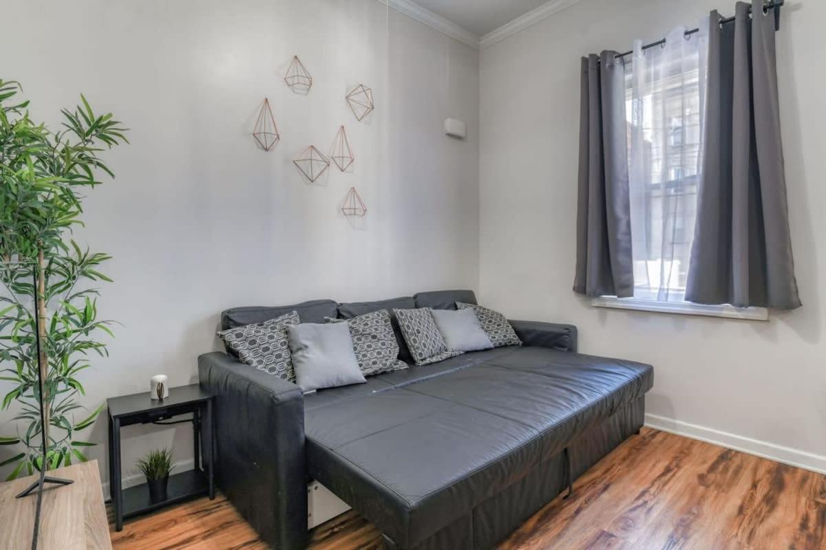 Image 3 of TWO Modern Apartment Minutes to NYC