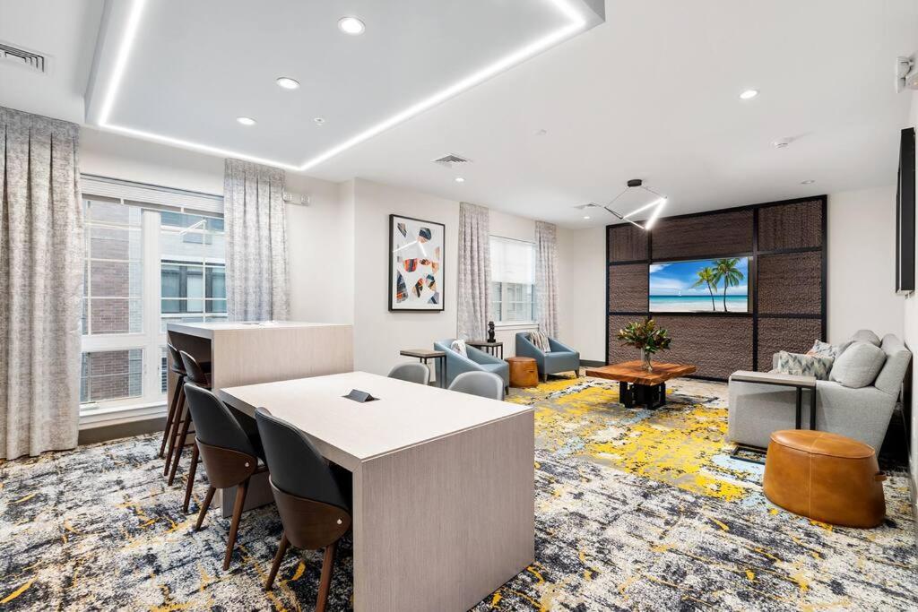 Image 2 of Urban Luxury Condo: 20 Mins to NYC (Gym, Laundry)