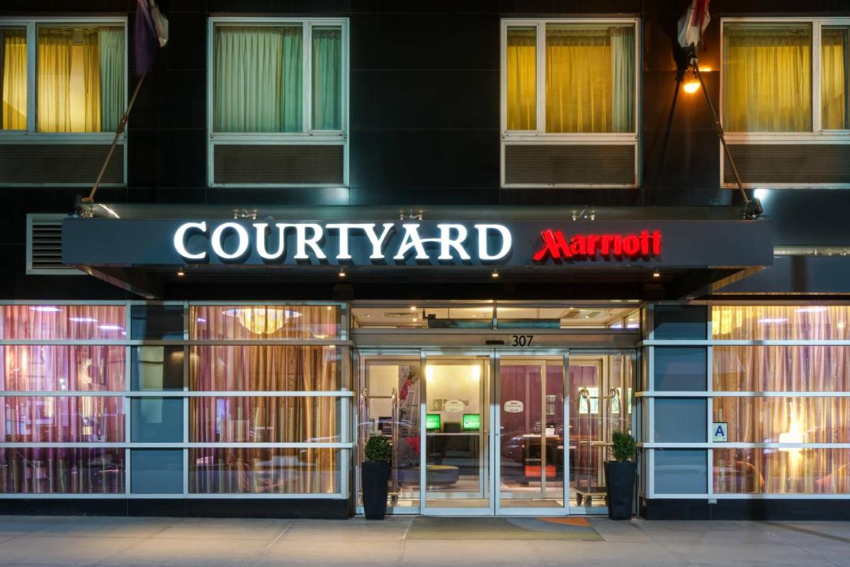 Image 2 of Courtyard by Marriott Times Square West