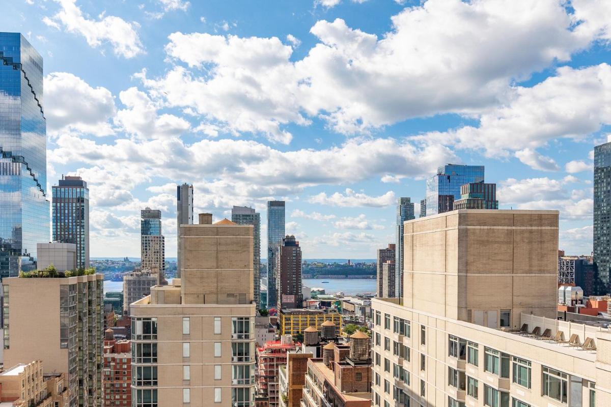 Image 1 of Courtyard by Marriott Times Square West