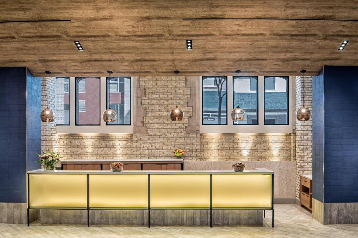 Image 2 of Fairfield Inn & Suites by Marriott New York Manhattan/Times Square South