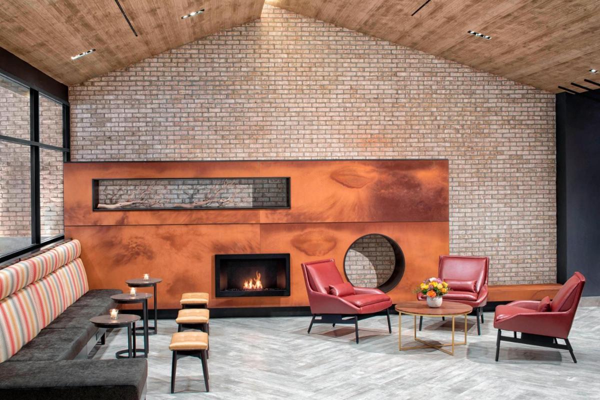 Image 3 of Fairfield Inn & Suites by Marriott New York Manhattan/Times Square South