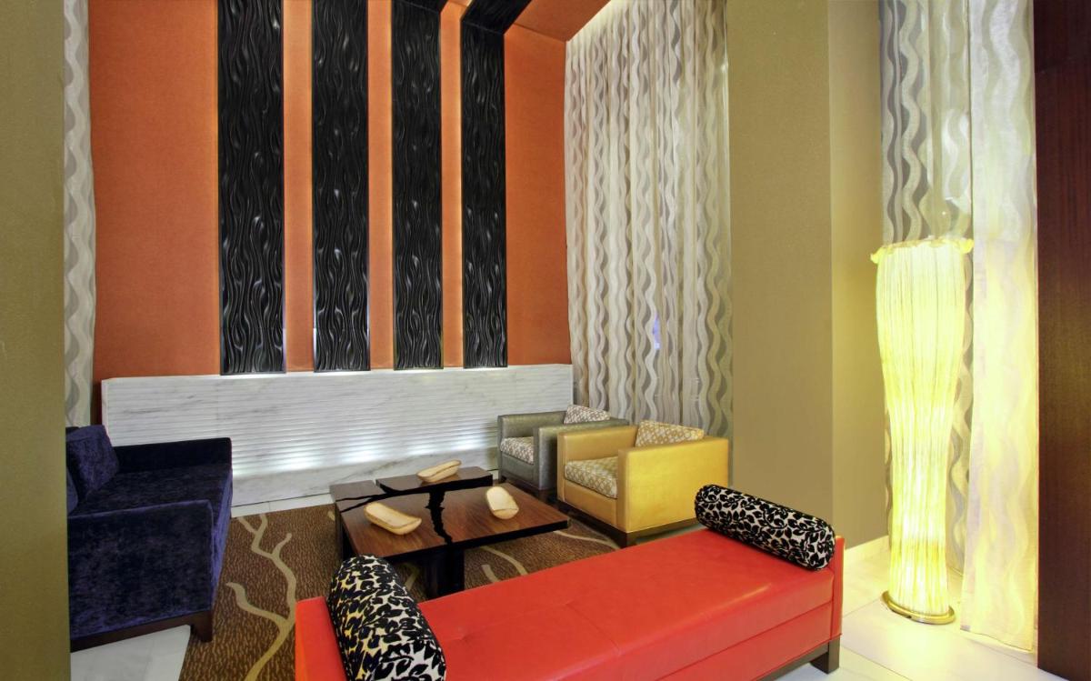 Image 2 of Hilton Garden Inn New York/Midtown Park Avenue