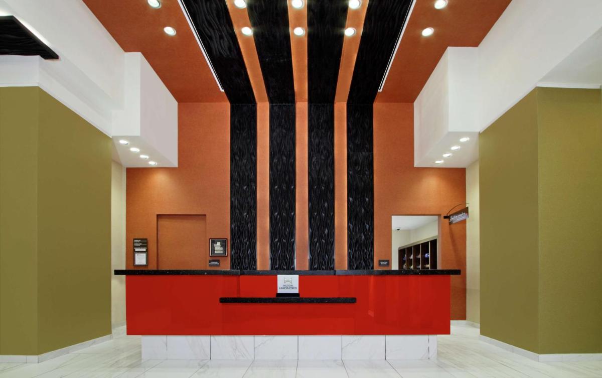 Image 4 of Hilton Garden Inn New York/Midtown Park Avenue