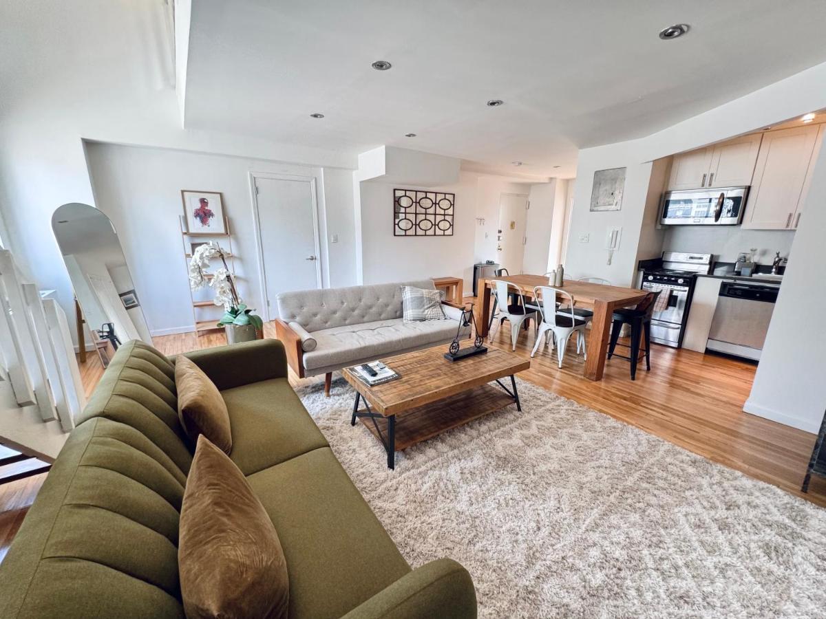 Image 2 of Stylish Duplex Penthouse with large Outdoor Space