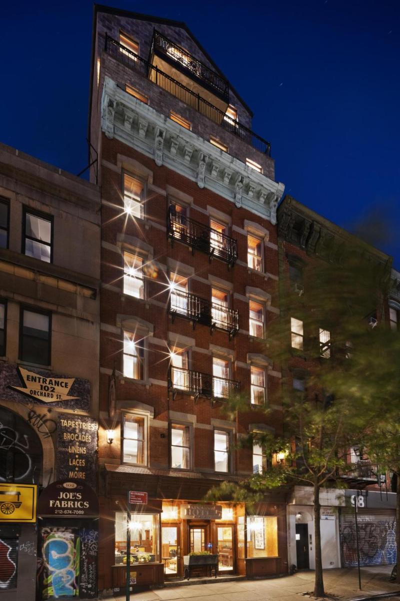 Image 3 of The Historic Blue Moon Hotel – NYC