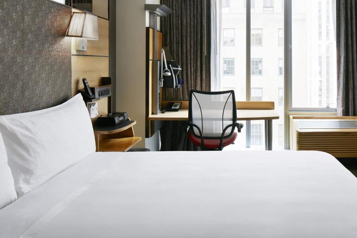 Image 2 of The Jewel Hotel, New York